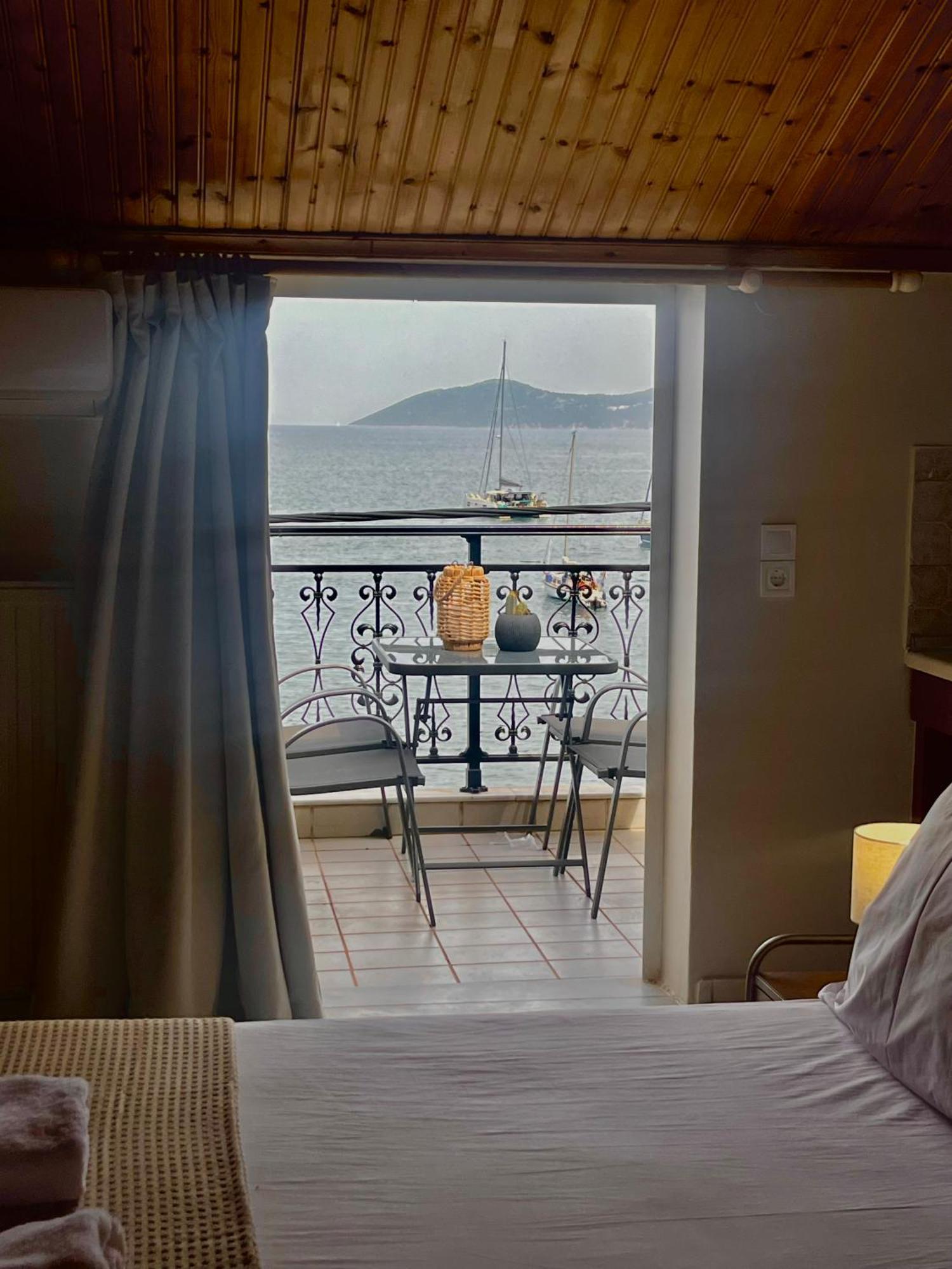 Sea Side Studios Agia Efimia Dış mekan fotoğraf